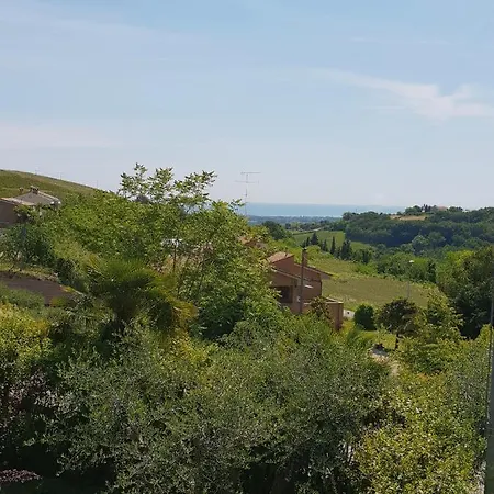 B&B Il giardino degli incanti SantʼElpidio a Mare Esterno foto